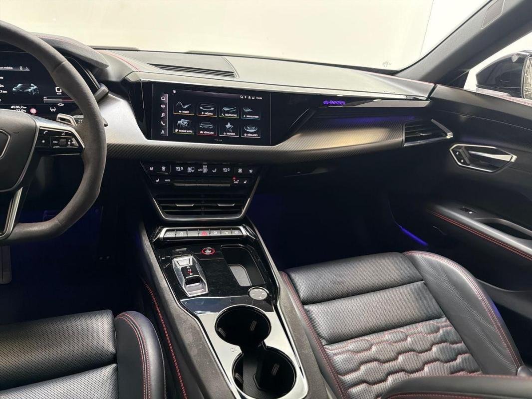 Audi e-tron gt - Photo 10