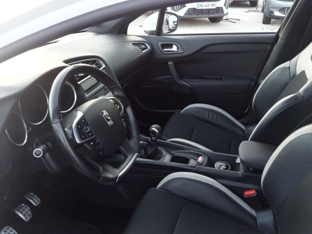 Citroën DS4 - Photo 9