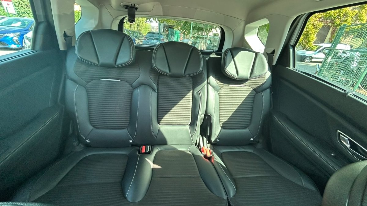 Renault Scénic - Photo 17