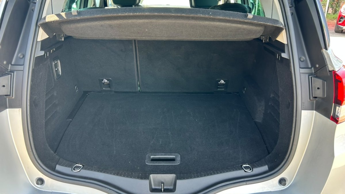 Renault Scénic - Photo 20