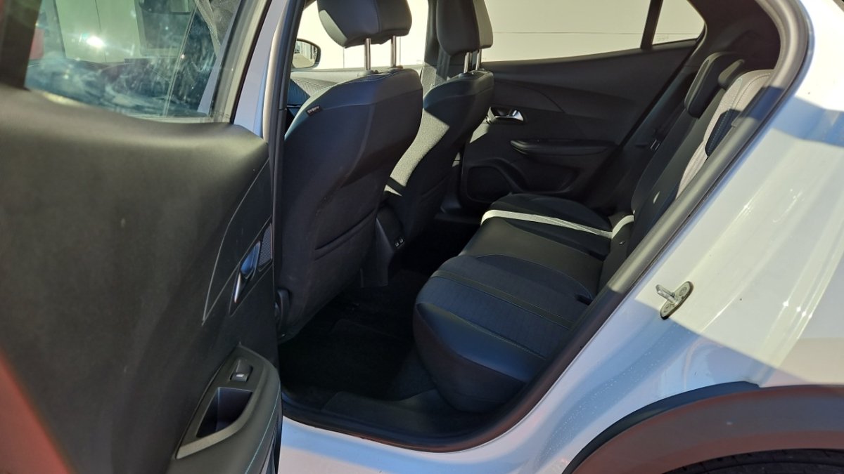 Peugeot 2008 - Photo 11