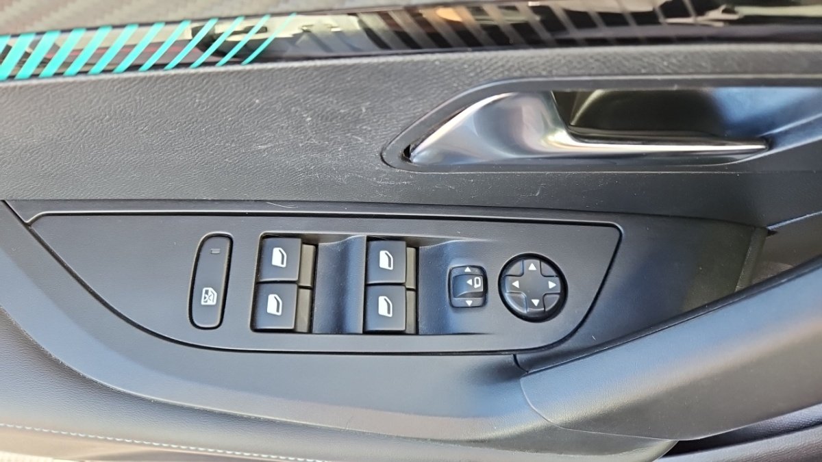 Peugeot 2008 - Photo 25