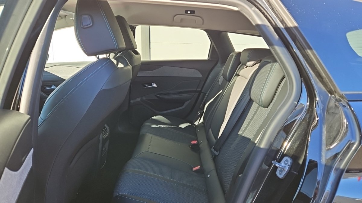 Peugeot 308 SW - Photo 12