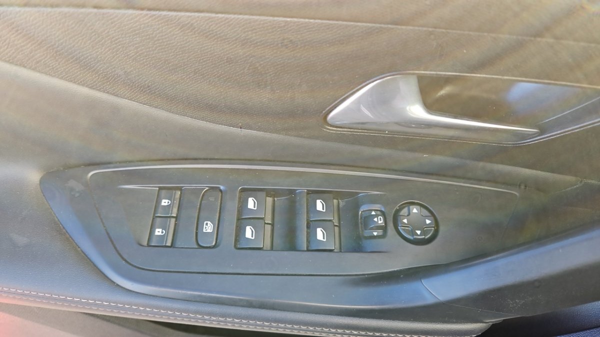 Peugeot 308 SW - Photo 25