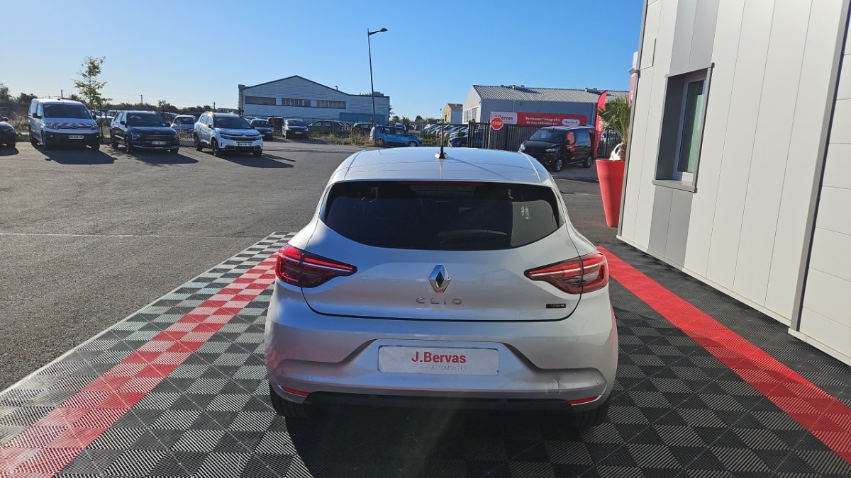 Renault Clio - Photo 4