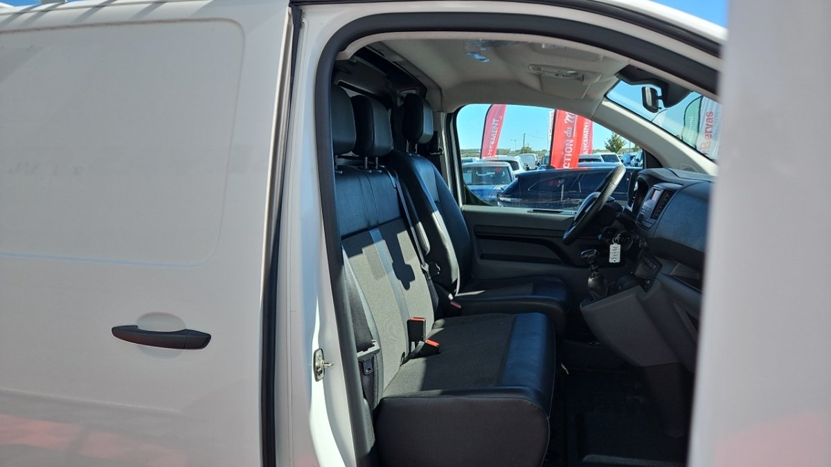 Peugeot Expert - Photo 11