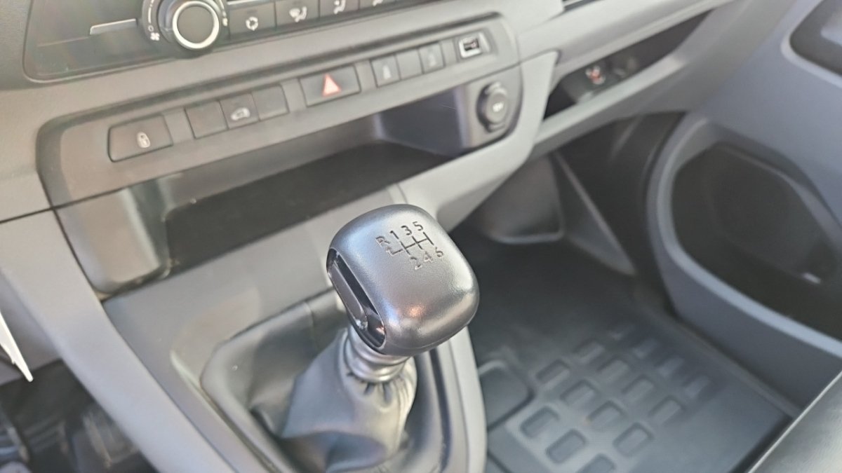 Peugeot Expert - Photo 24