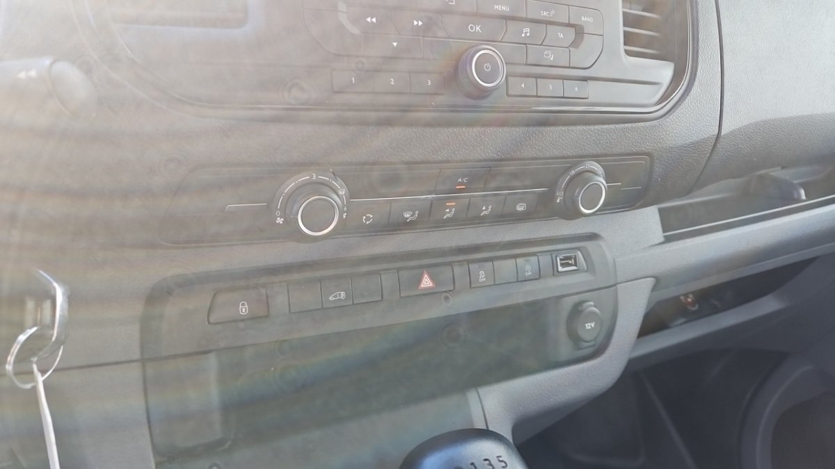 Peugeot Expert - Photo 25