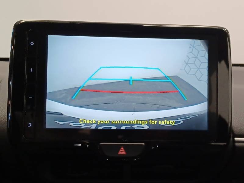 Toyota Yaris - Photo 22