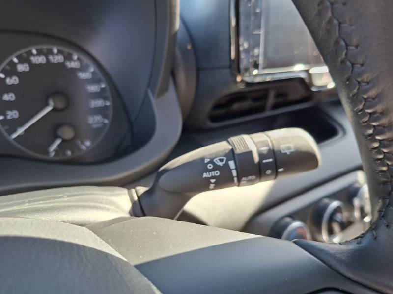 Toyota Yaris - Photo 17