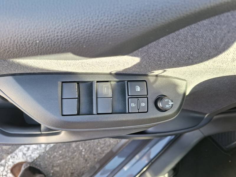 Toyota Yaris - Photo 25