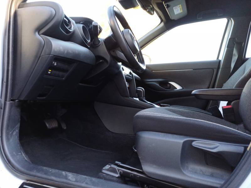 Toyota Yaris - Photo 22