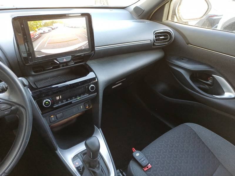 Toyota Yaris - Photo 24