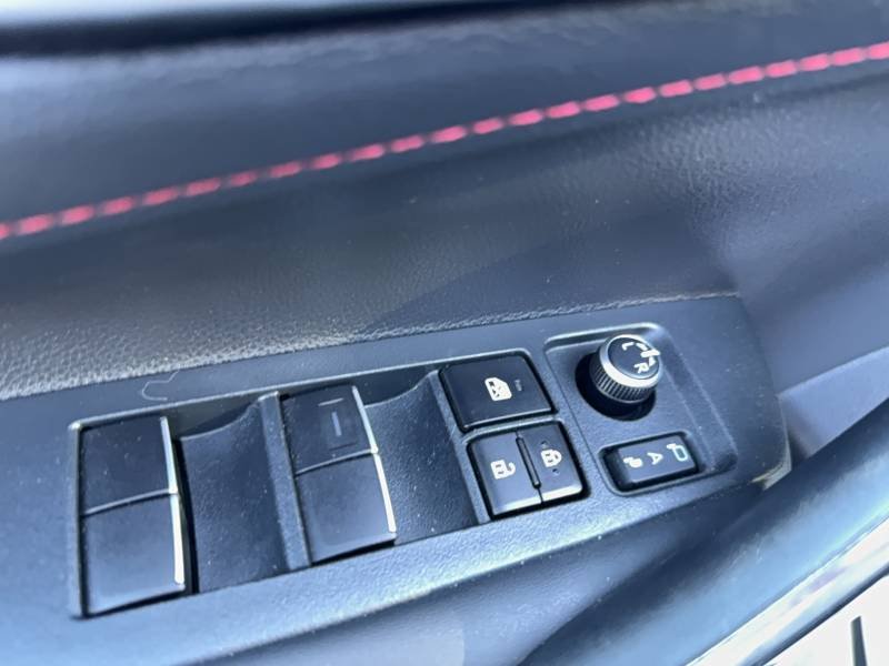Toyota Corolla - Photo 14