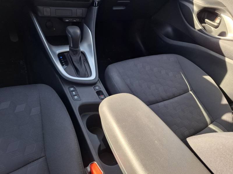 Toyota Yaris - Photo 24
