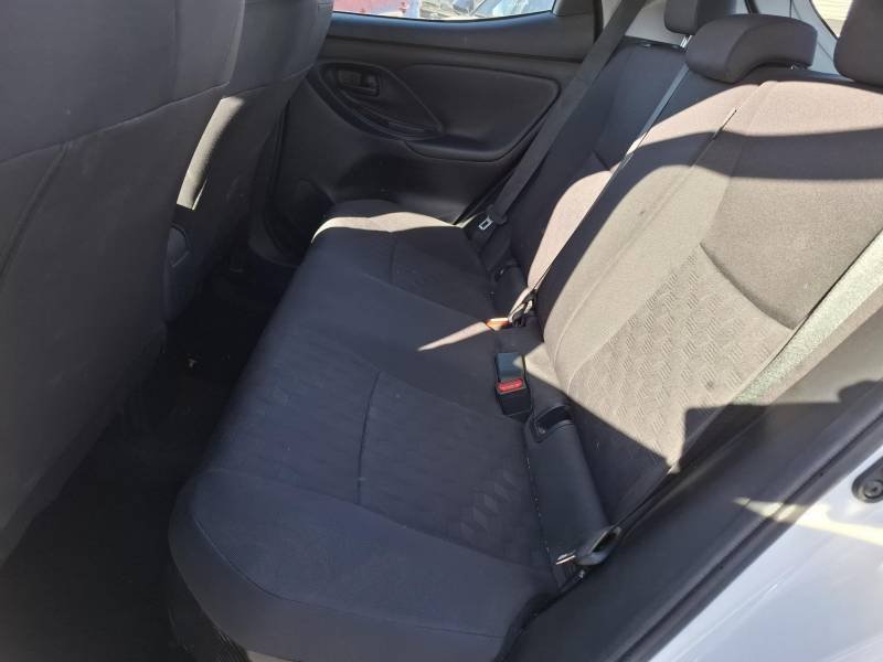 Toyota Yaris - Photo 31