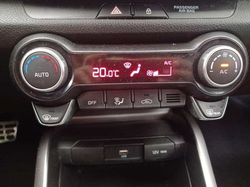 Kia Stonic - Photo 29