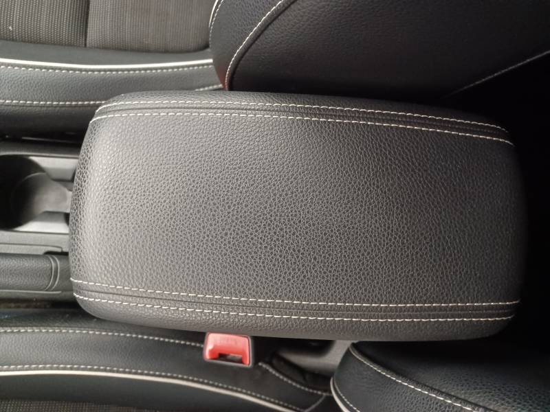 Kia Stonic - Photo 33