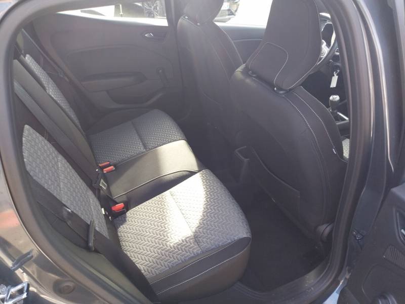 Renault Clio - Photo 26