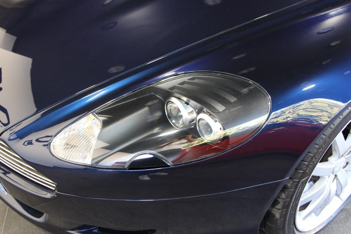Aston Martin DB9 - Photo 3