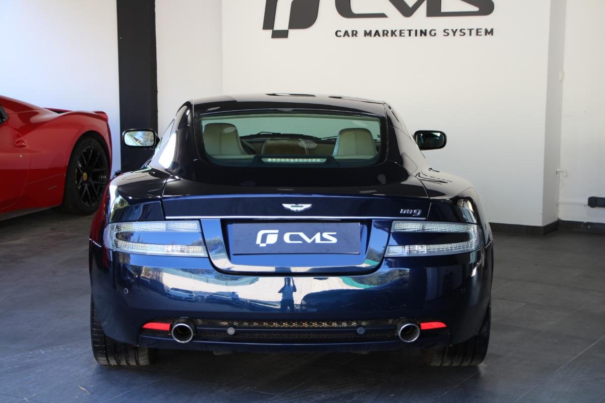 Aston Martin DB9 - Photo 5