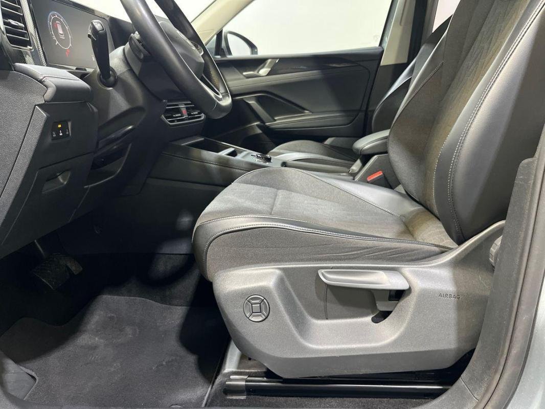 Volkswagen Tiguan - Photo 14