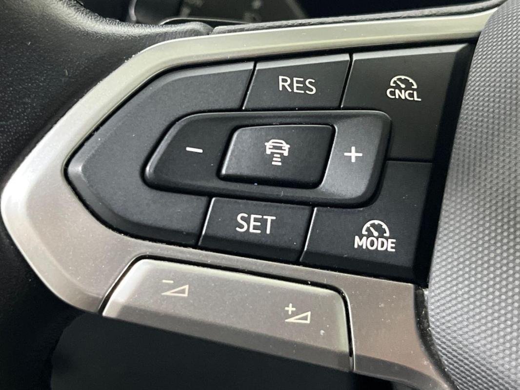 Volkswagen Tiguan - Photo 21