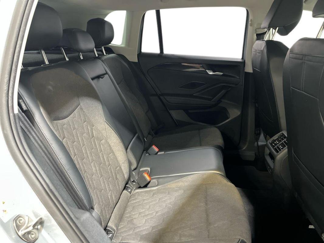 Volkswagen Tiguan - Photo 23