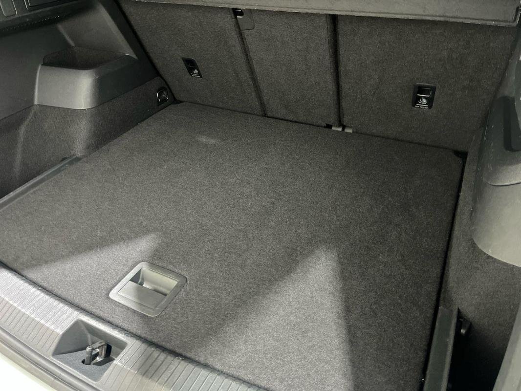 Volkswagen Tiguan - Photo 32