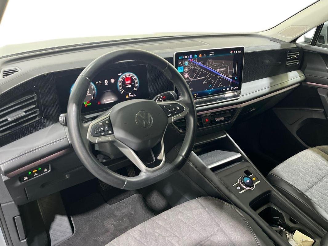 Volkswagen Tiguan - Photo 9