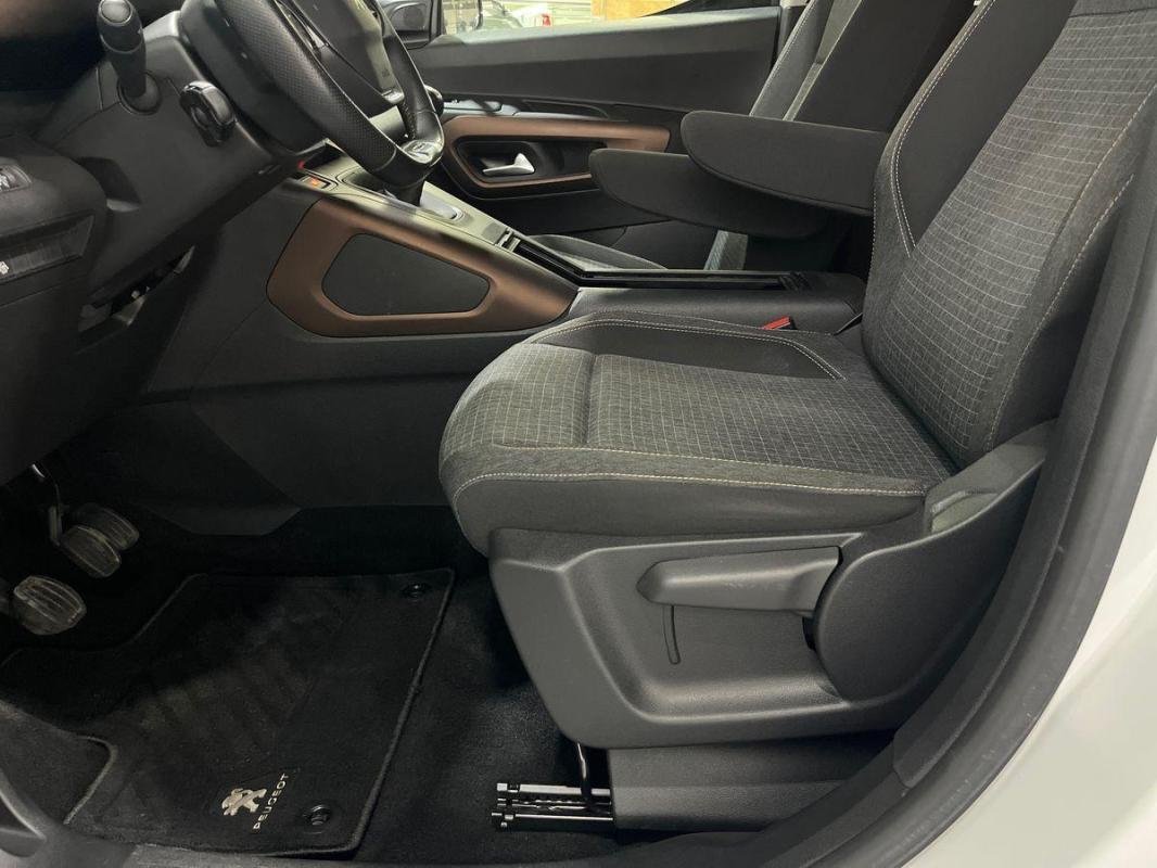 Peugeot Rifter - Photo 14