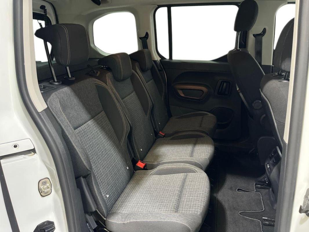 Peugeot Rifter - Photo 23
