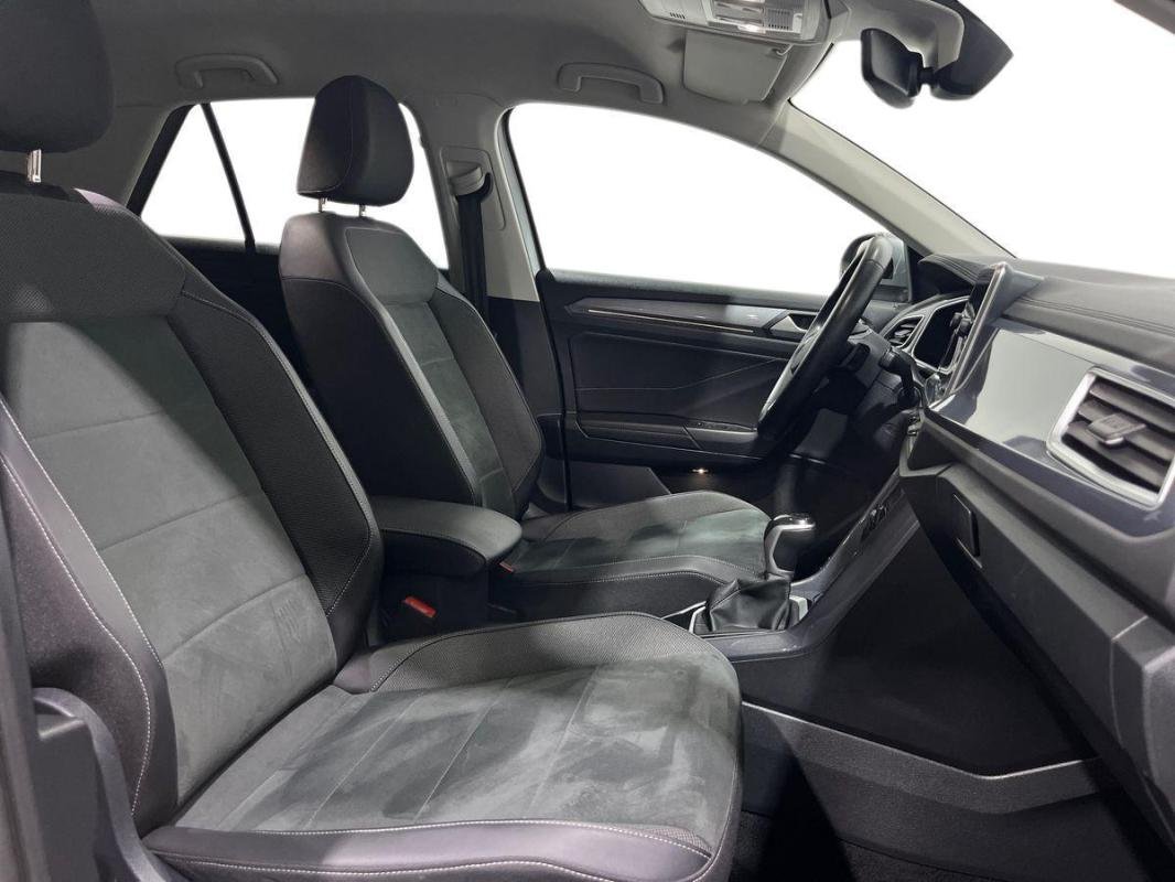 Volkswagen T-Roc - Photo 13