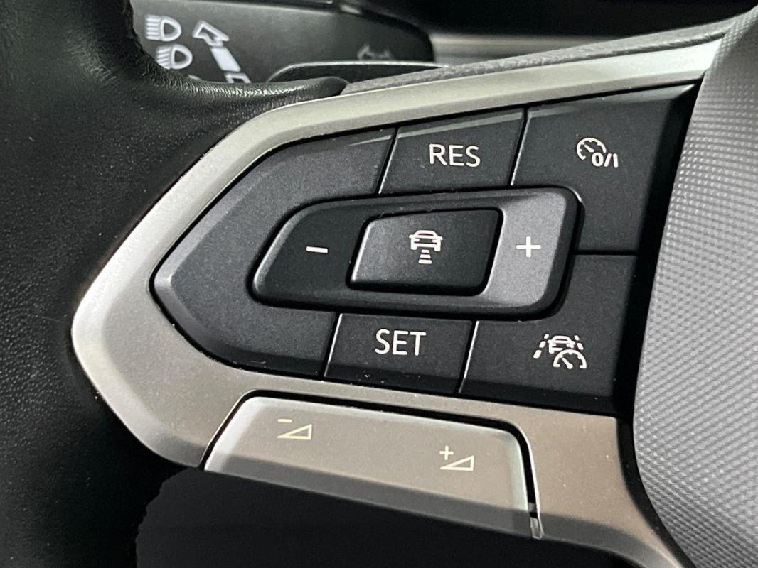 Volkswagen T-Roc - Photo 21