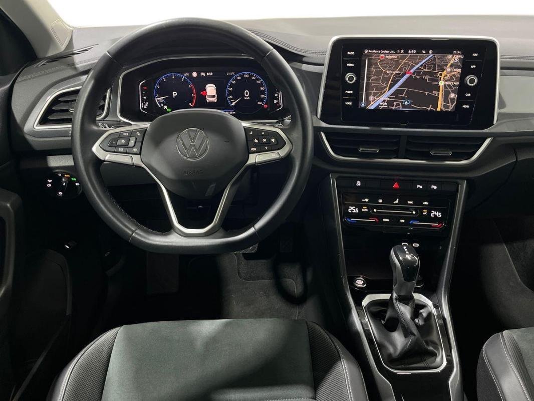 Volkswagen T-Roc - Photo 24