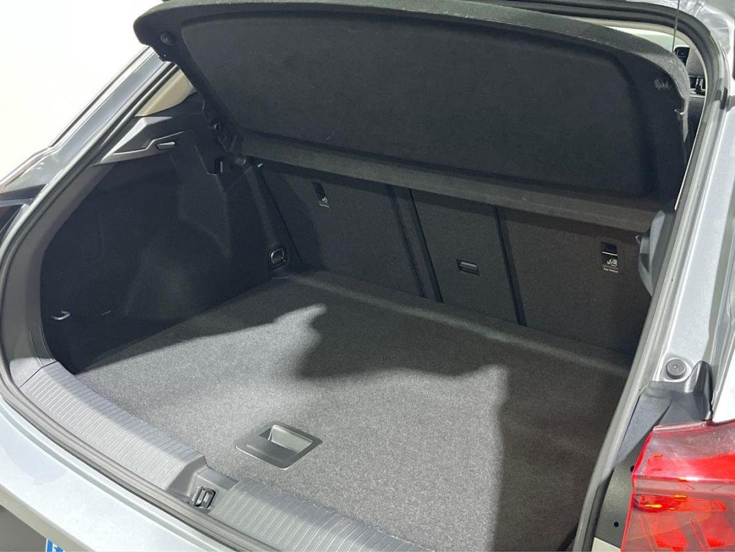 Volkswagen T-Roc - Photo 32