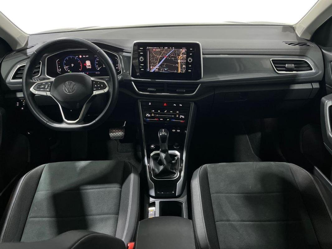 Volkswagen T-Roc - Photo 8