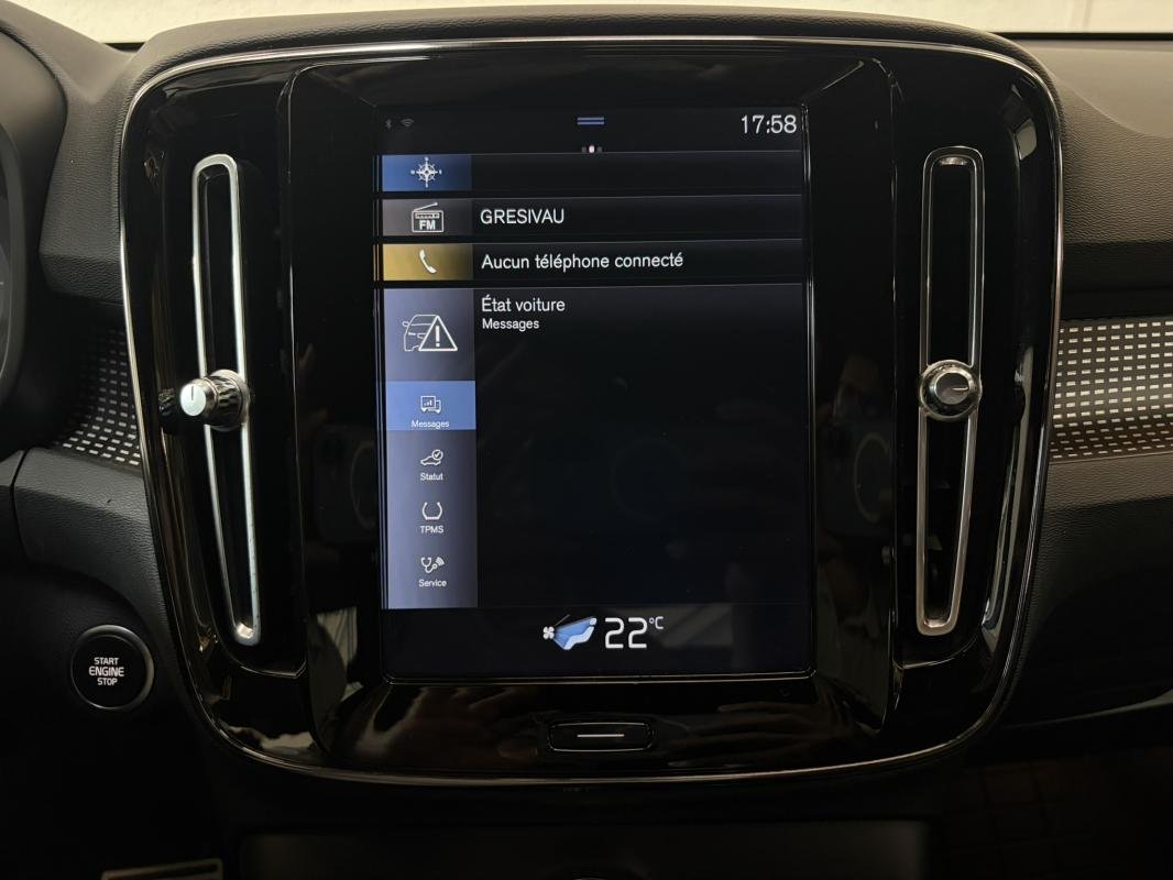 Volvo XC40 - Photo 23