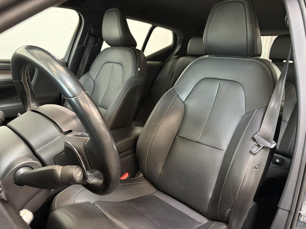 Volvo XC40 - Photo 29