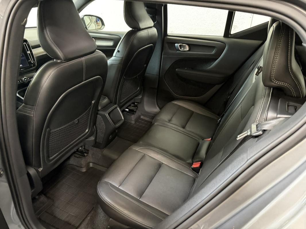 Volvo XC40 - Photo 31