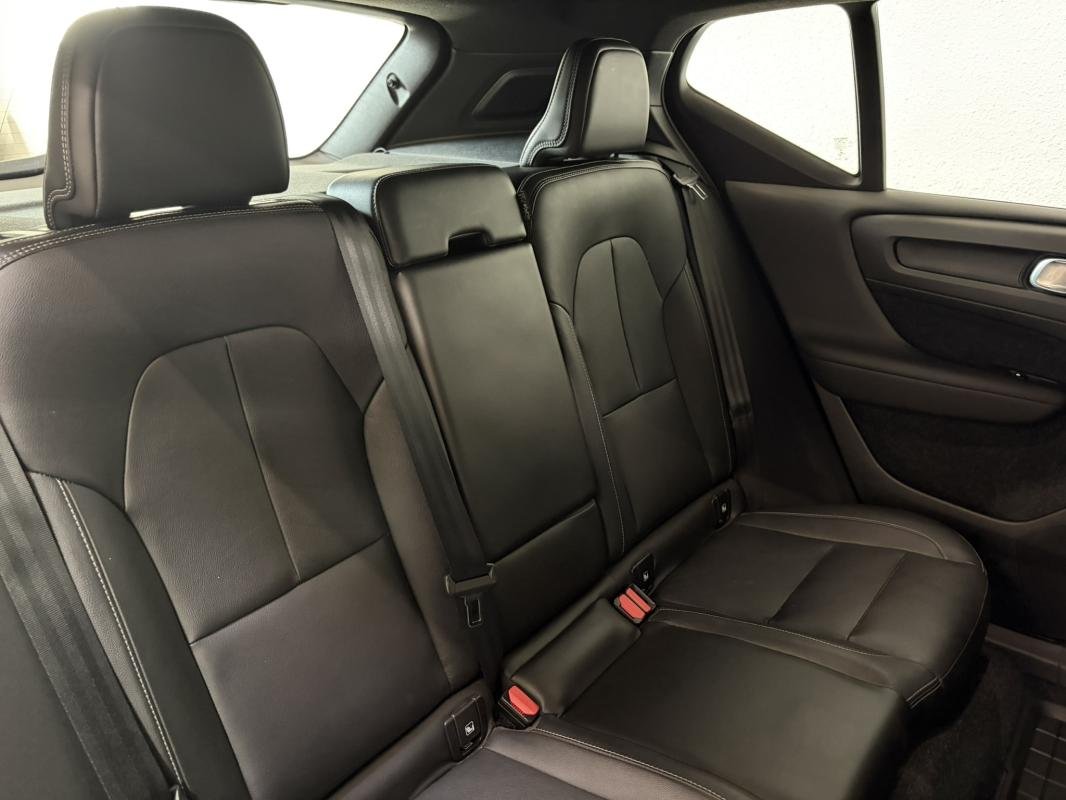 Volvo XC40 - Photo 40