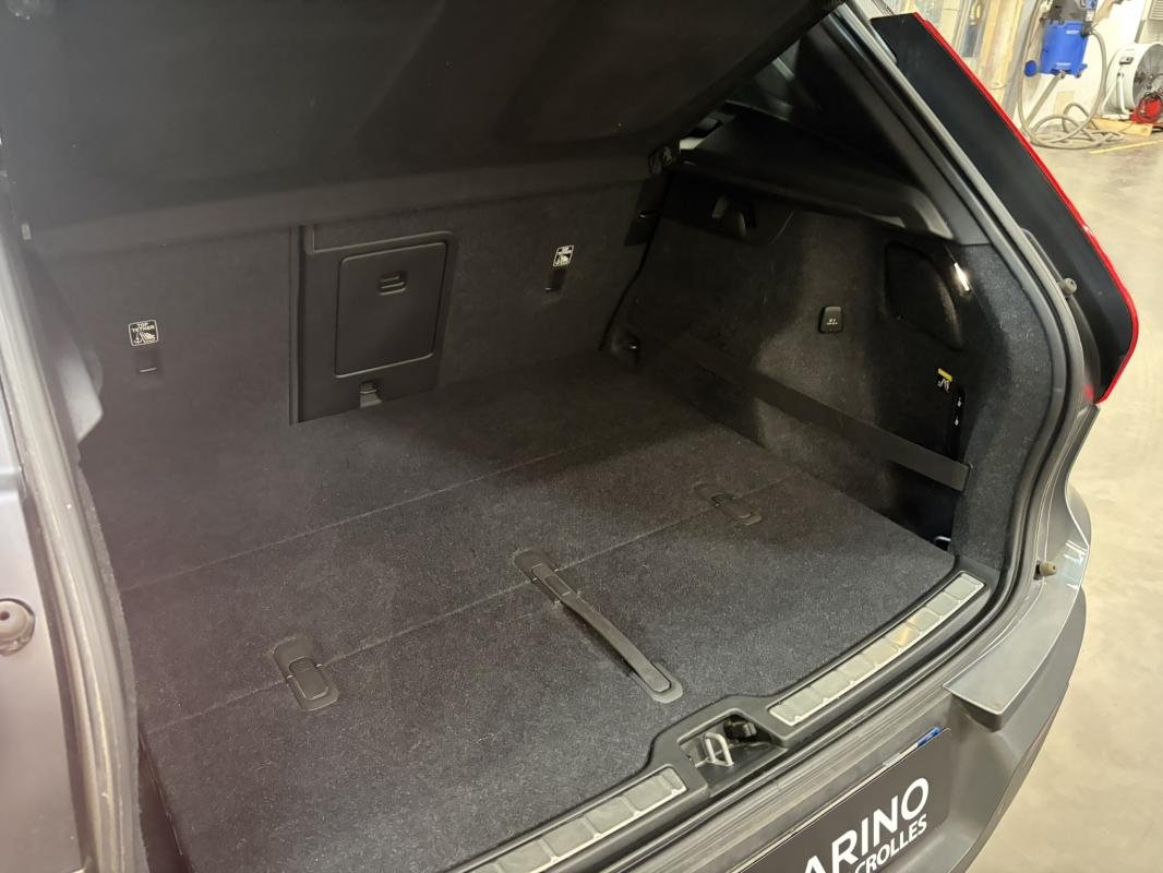 Volvo XC40 - Photo 43