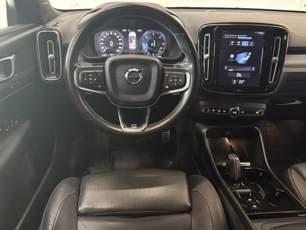 Volvo XC40 - Photo 48