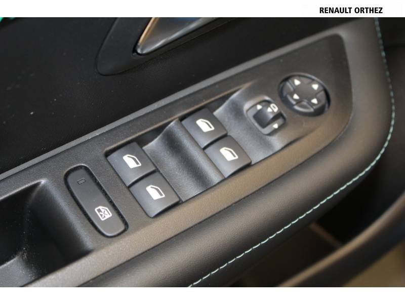 Peugeot 208 - Photo 21