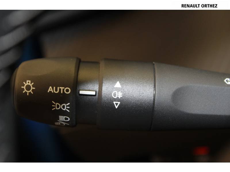 Peugeot 208 - Photo 28