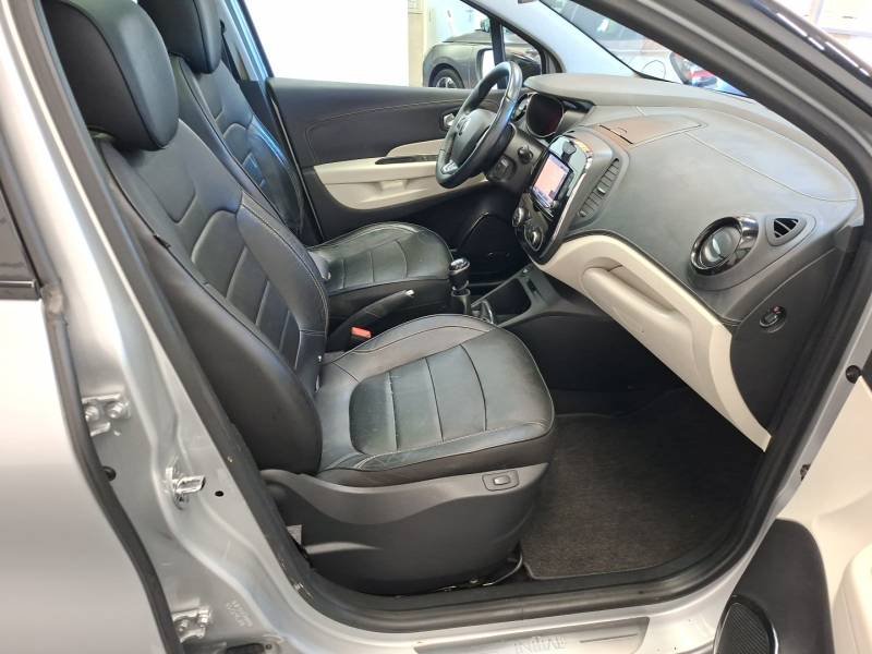 Renault Captur - Photo 15