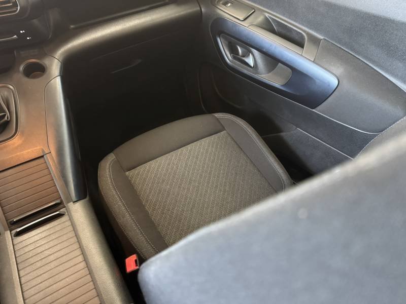 Peugeot Rifter - Photo 15