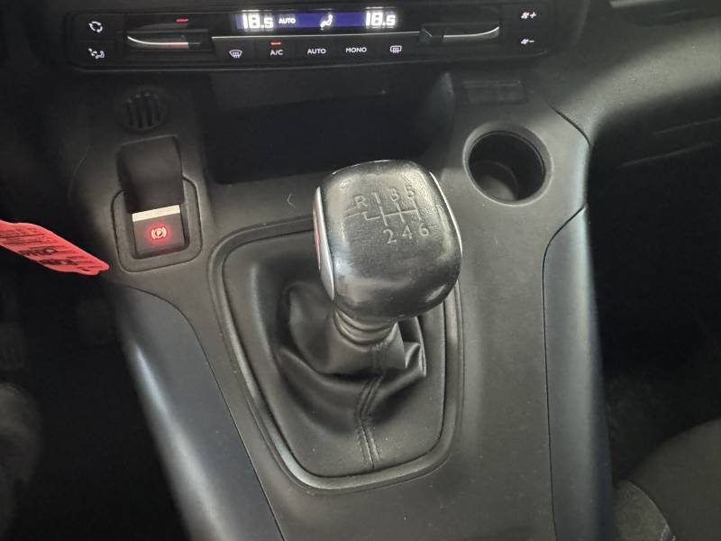 Peugeot Rifter - Photo 21