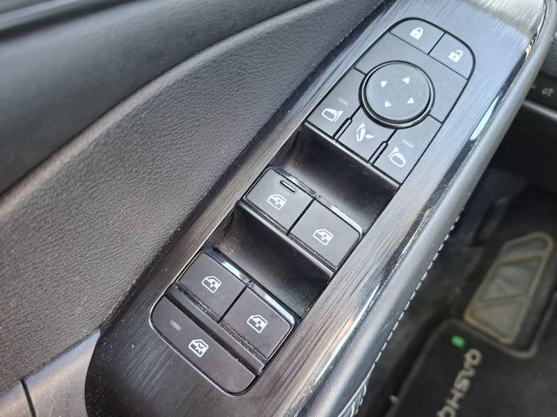 Nissan Qashqai - Photo 24