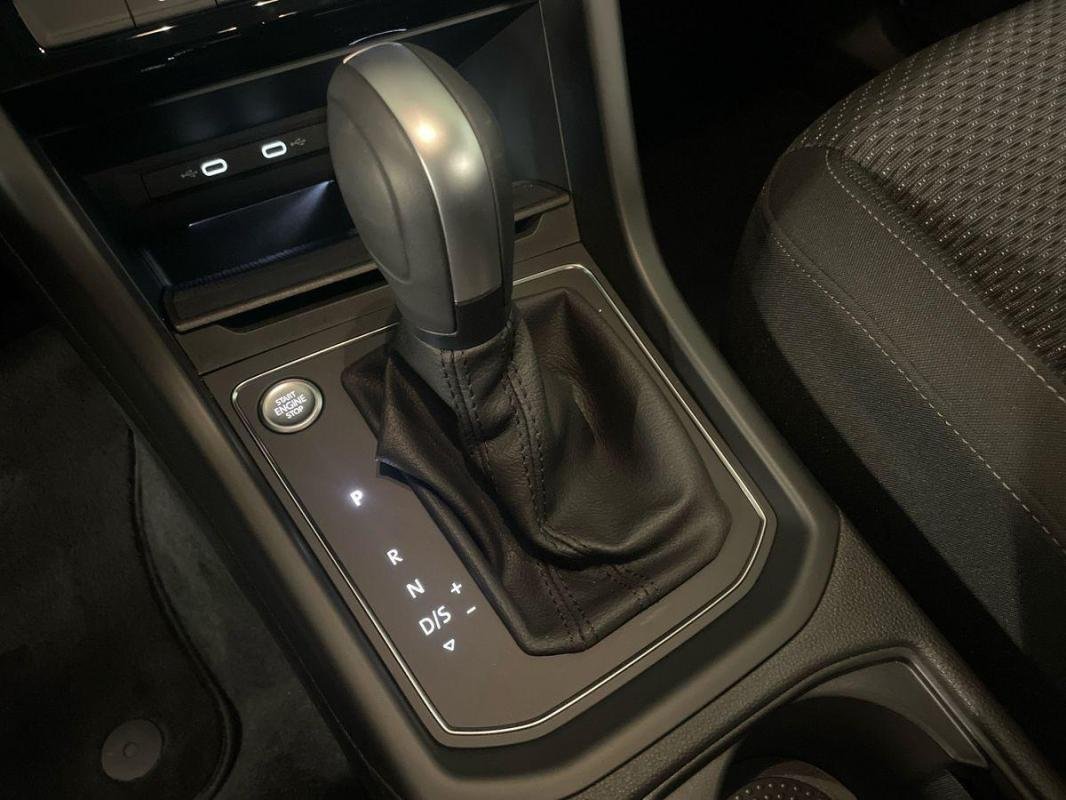 Volkswagen Touran - Photo 11